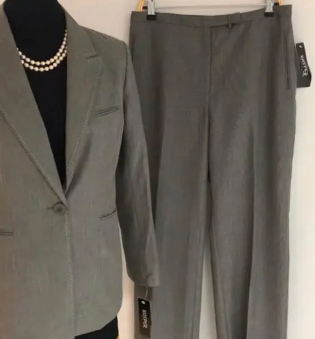 Kasper Blazer+Pants Suit NWT