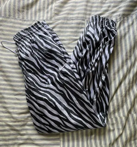 Nike NWT  Zebra Print track pants