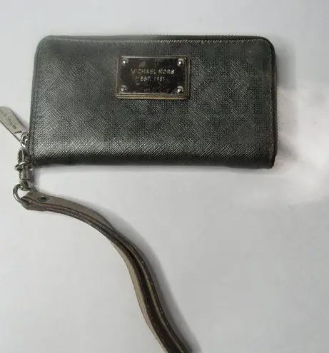 Michael Kors  MK Logo Zip Around Wallet Wristlet Clutch Gray