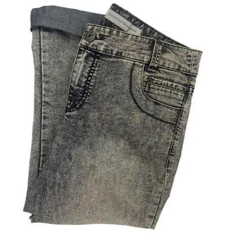  Platinum Denim Black Gray Acid Wash Crop Chicos Size 0-Women’s Size 4