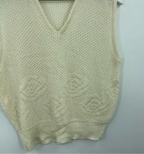 American Vintage Y2K Cottagecore Sleeveless Cable Knit Rose Sweater Size Medium