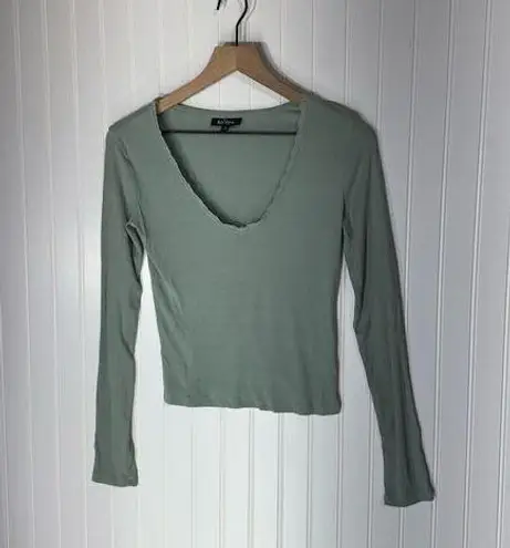 Self Esteem Women's Green Notch-Neck Long Sleeve Top Size M Casual