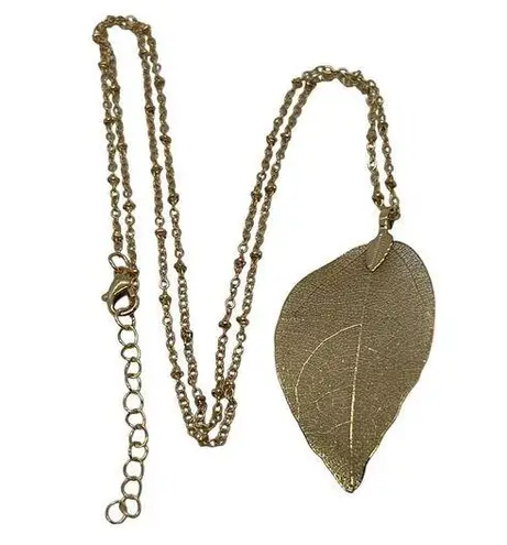 Gold Plated Leaf Pendant Necklace With Adjustable Chain Lobster Clasp 29" Long