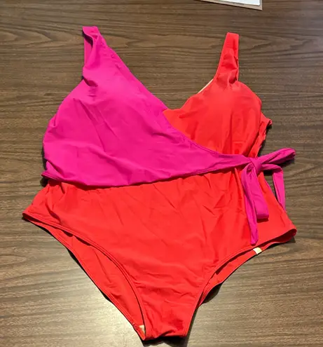 Summersalt Size 22 The Perfect Wrap One Piece Colorblock Swimsuit
