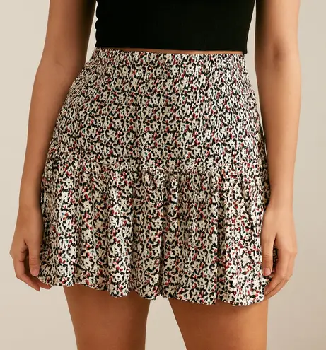 Urban Romantics Ruffled Mini Skirt Size Small EUC