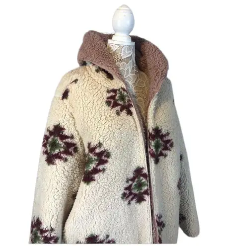 Love Tree NWT  Fuzzy TCozy eddy Reversible Cardigan Coat size medium