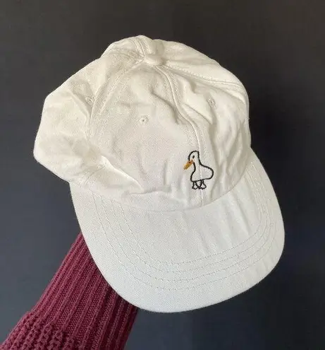 White Adjustable Cotton Baseball Cap With Embroidered Duck Design one size