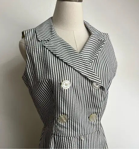 Unique Vintage 1950’s Sue Brett Striped Fit n Flare Collared Tea Length Dress