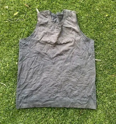 Lululemon  Mesh Camo Breathe Tank Top