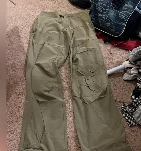 Mountain Hardwear  pants 4