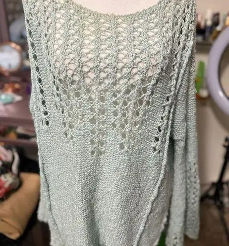 Arizona Jeans Arizona Jean Company Green Crew Neck Sweater with Intricate Knit