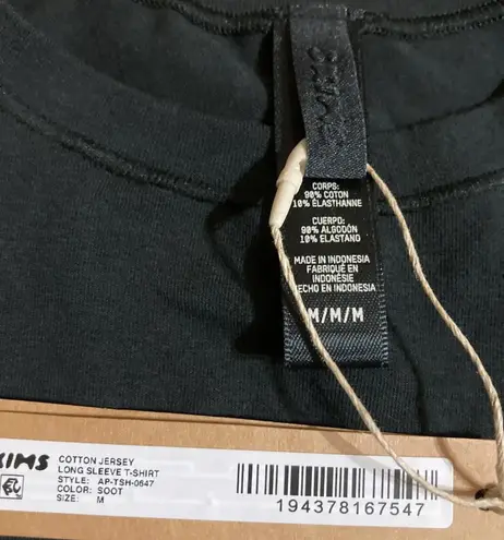 SKIMS Long Sleeve T-Shirt M