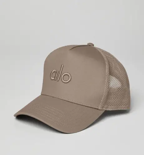 Alo Yoga Alo Trucker Hat