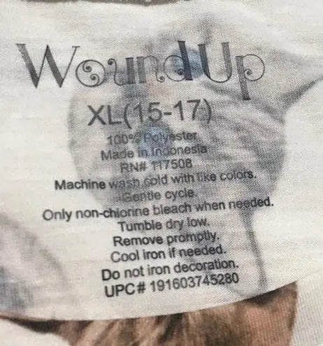 Wound Up Graphic Kitten T-shirt
