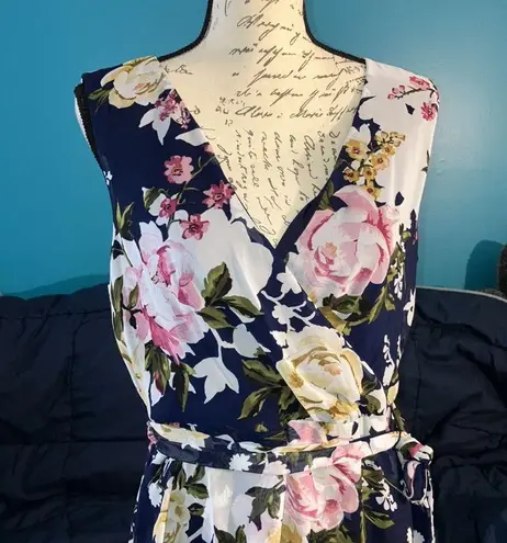 Connected Apparel NWT Floral Chiffon Dress, Size 8