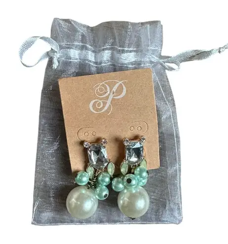 Plunder Bib Statement and Glass Necklace And Earrings Set Aqua and Pearl Posse