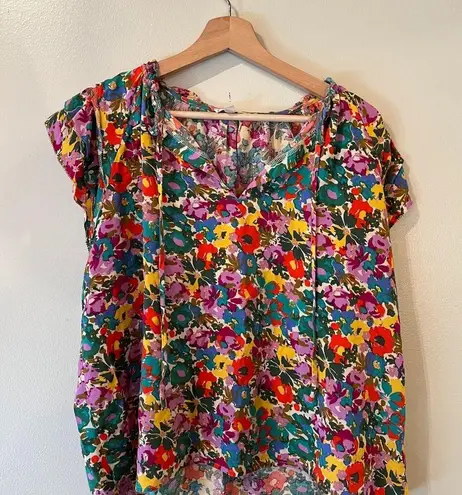 ee:some  Floral Top