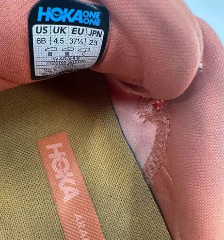 Hoka One One Arahi 6 Running Sneakers Womens Size 6B Pink/Orange 1123195-SBSCR