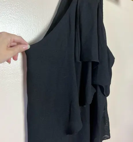 Shilla CLEARANCE! Black Ruffle Tiered Top Size L Like New