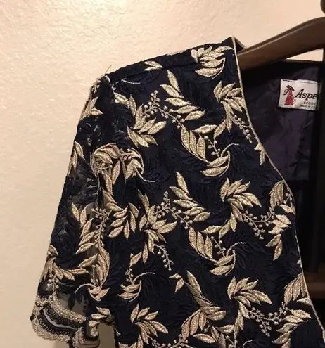 Formal evening embroidered blazer top fits plus size 1X/2X