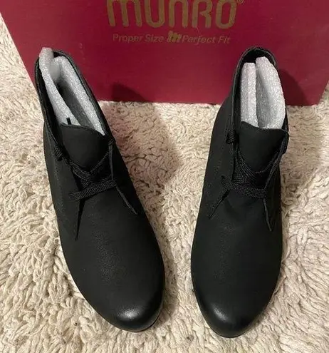 Munro Black Leather Sloan Ankle Lace Up Booties NIB Women SZ 6.5