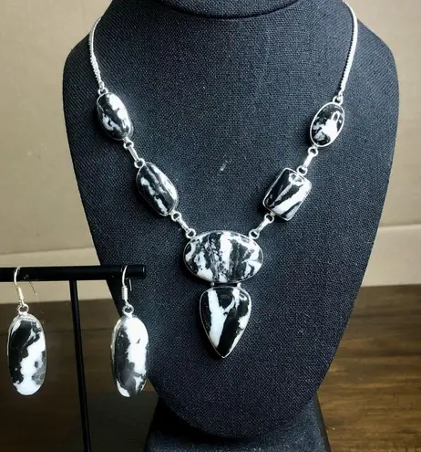 Sterling Silver Old Southwest White Buffalo Turquoise Cabochon Drop Earrings 925 Black