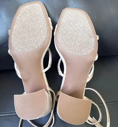 Kelly & Katie Cadene Sandal