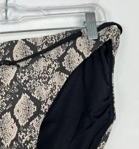 ANDIE NWT Swim The Riviera Top Bikini Top Flat Black Size Small S NEW