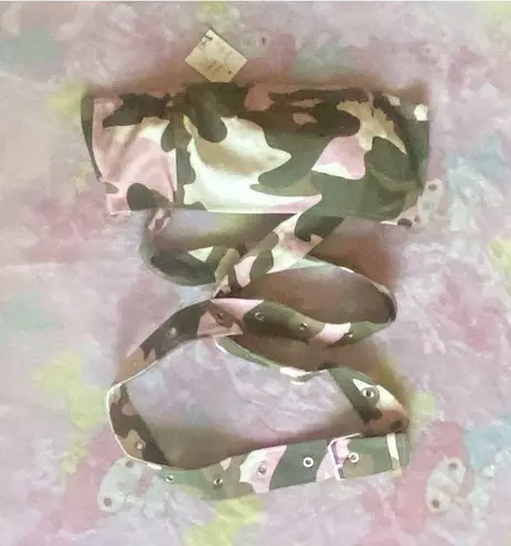 Hot & Delicious boutique pink camouflage wrap around top (NEW) L