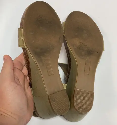 Axxiom Sutton wedge sandals size 10