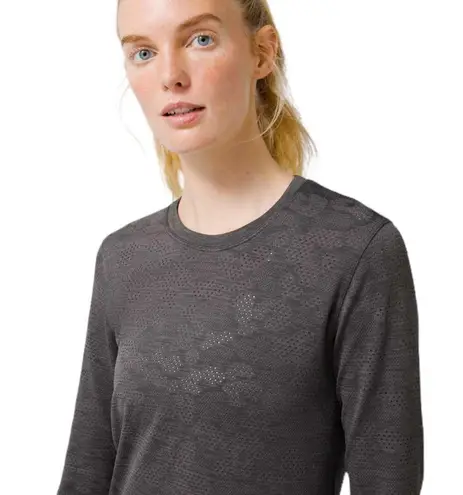 Lululemon  Breeze By Long Sleeve Polar Spots Lunar Rock / Graphite Grey Size 10