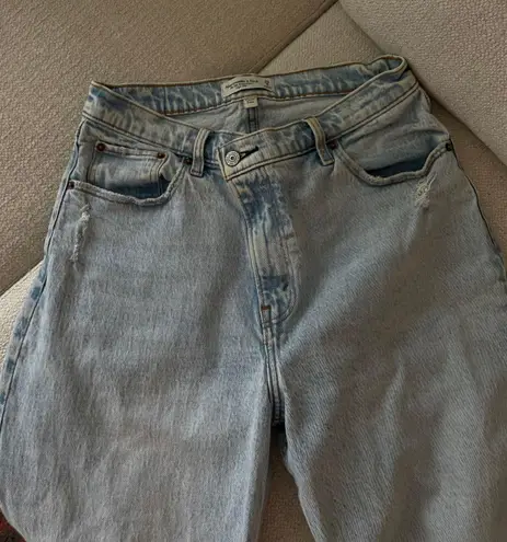 Abercrombie Curve Love High Rise 90s Relaxed Jeans Size 29