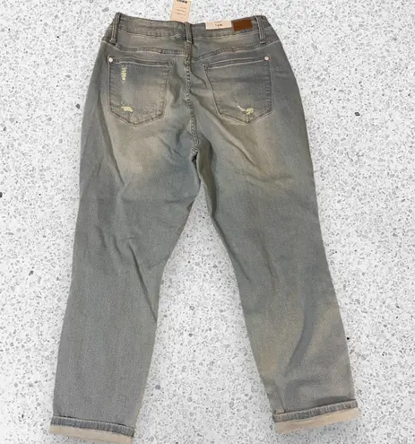 Judy Blue Distressed Boyfriend Fit Jeans