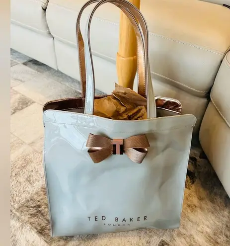 Baker Nikon Ted Baker Gabycon Large Icon Tote Buy Ted Baker