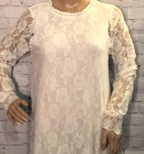 Dee Elly White Lace Overlay Long Sleeve Dr…