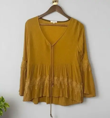 Taylor & Sage Womens Small Mustard Bell Sleeve Tie V-Neck Boho Peasant Blouse