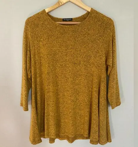 cha cha vente Yellow Long Sleeve Top Size Small