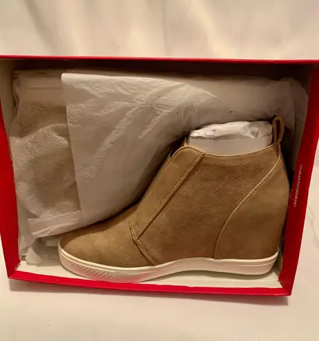 Catherine Malandrino Wedge Boots