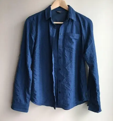 Eddie Bauer 3/$15-  Long Sleeves Blue Button down S‎