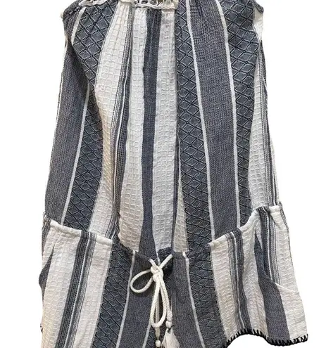Becca Striped and Crochet Romper Blue White Cover Up Swim Size Medium