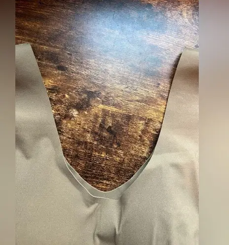 knix by knixwear | LuxeLift Evolution tank. Size: M. Green Size M