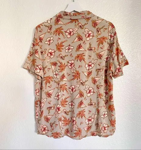 VINTAGE TROPICAL HAWAIIAN 🌺 FLORAL PRINT BUTTON UP BLOUSE — Tab Coral Pink Multiple Size M