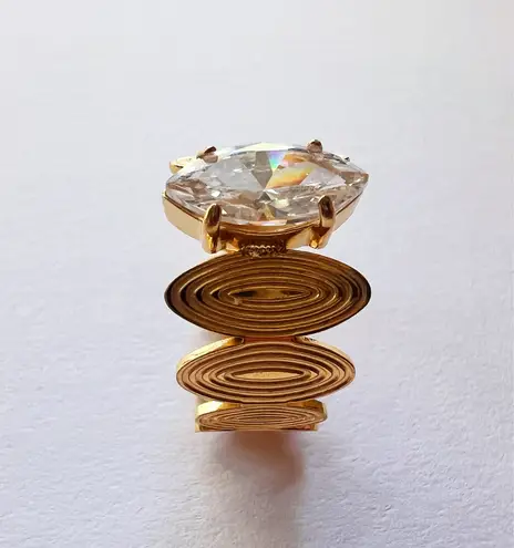 Gold adjustable ring with high quality zirconia