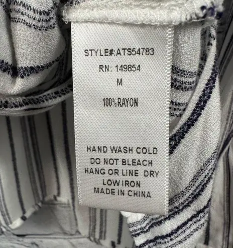 Sadie & Sage Women’s White & Denim Blue Striped Long Sleeve Wrap Front Shirt M Size M