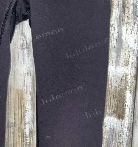 Lululemon  limited edition wunder train 21" cropped leggings size 4 - Image 3