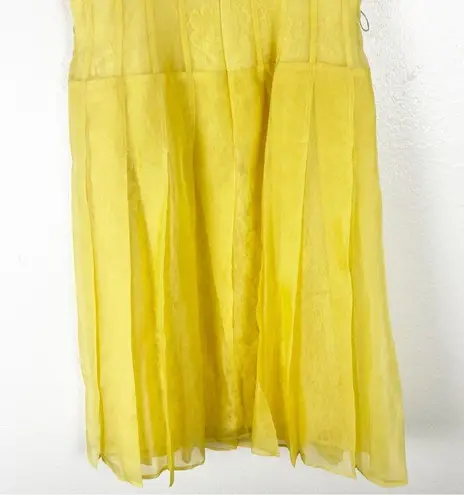Kay Unger 100% Silk Canary Yellow Spaghetti Straps Pleated Dress, Size 6
