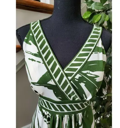 Apt. 9  Women's Green/White Maxi Dress Size PS