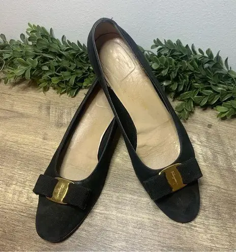 Salvatore Ferragamo Black Suede Flats Classic Design Ladies Size 8.5 A
