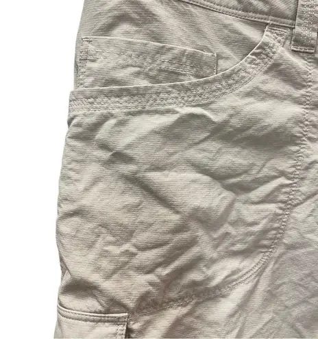 Mountain Hardwear  Nylon Hiking Shorts Cream Size 8/40