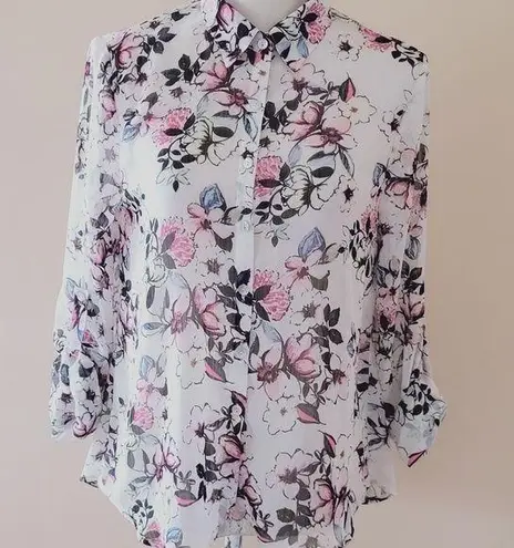 About A Girl floral button down size medium